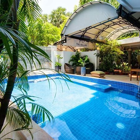 The Willow Boutique Hotel Phnom Penh Exteriör bild