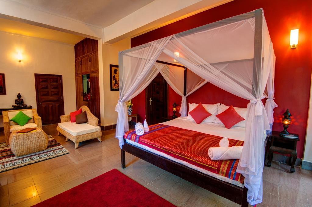 The Willow Boutique Hotel Phnom Penh Exteriör bild