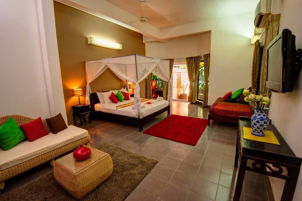 The Willow Boutique Hotel Phnom Penh Exteriör bild