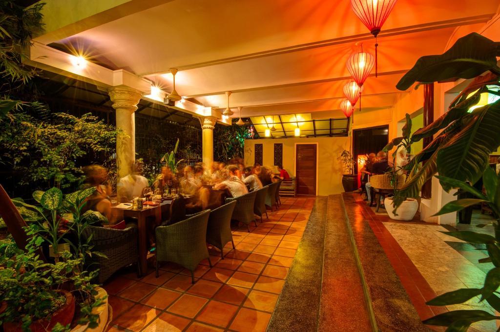 The Willow Boutique Hotel Phnom Penh Exteriör bild