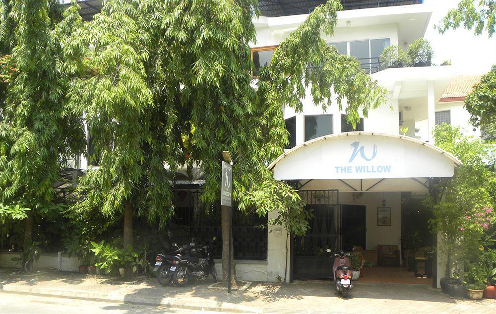 The Willow Boutique Hotel Phnom Penh Exteriör bild