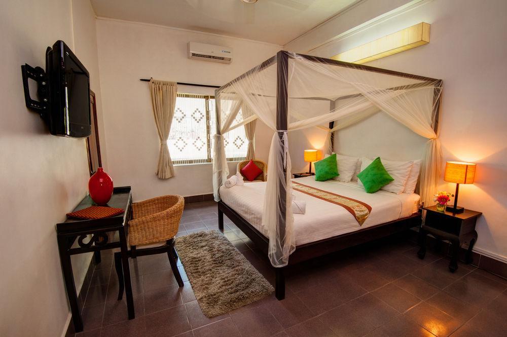 The Willow Boutique Hotel Phnom Penh Exteriör bild