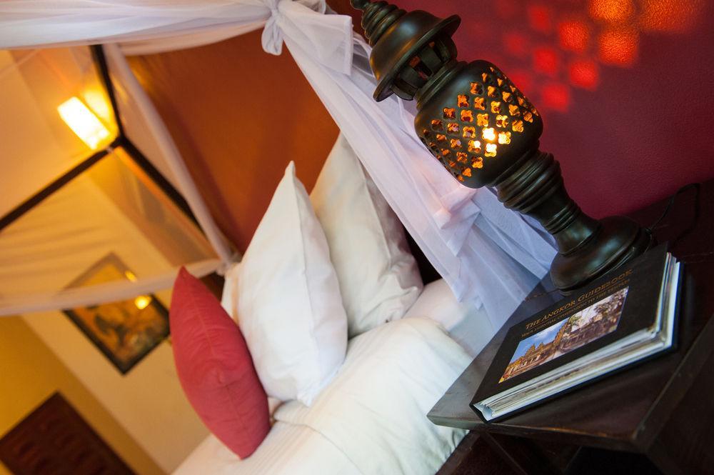 The Willow Boutique Hotel Phnom Penh Exteriör bild